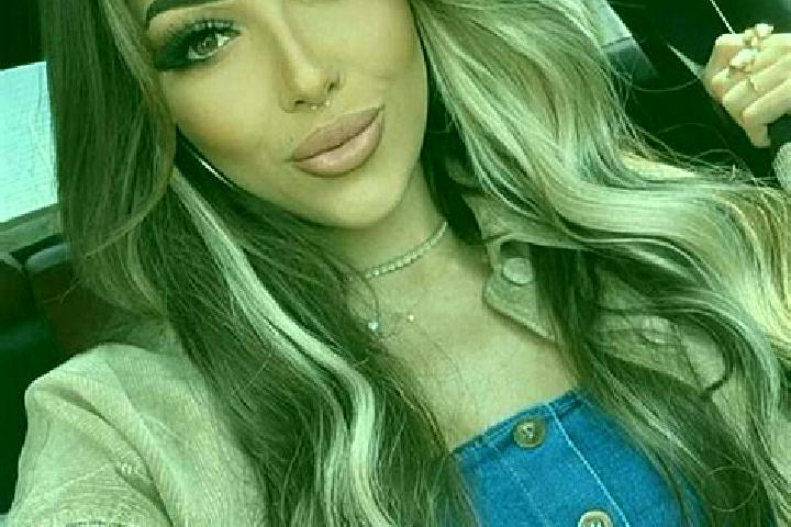Violet, 29, a dark blonde brown-eyed middle eastern companion based in Grodziec. Offering Striptease, Overnight, Fetish. Available for incall and outcall, ov...