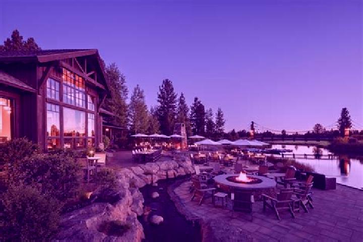 Violet, 30 — Escort in Sunriver, United States