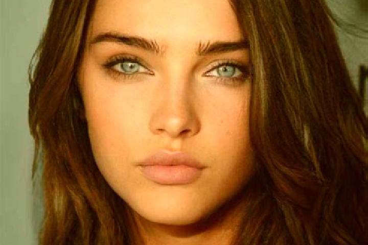 Violet, 31, a brunette blue-eyed mixed companion based in Baqat al Hatab. Offering OWO, BDSM, GFE, Roleplay. Available for incall and outcall, overnight book...