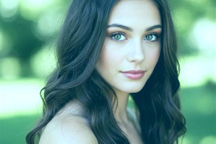 Violet, 31, a brunette hazel-eyed european companion based in Tri-Lakes. Offering A-Level, GFE, Party Girl, Deep French Kissing. Available for incall and out...