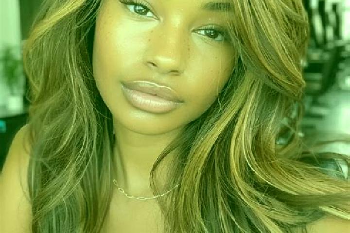 Violet, 31, a dark blonde brown-eyed indian companion based in Oshakati. Offering Massage, 69, Domination. Available for incall and outcall, overnight bookin...