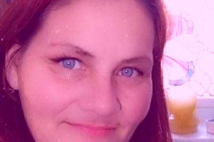 Violet, 32, a red grey-eyed european companion based in Weiding. Offering Massage, Party Girl, Dinner Date, 69. Available for incall and outcall, day and eve...