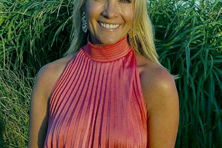 Violet, 32 — Escort in Evanston, United States
