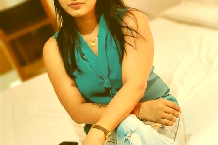 Violet, 32 — Escort in Namakkal, India