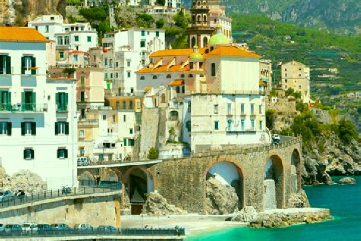 Violet, 32 — Escort in Pagazzano, Italy