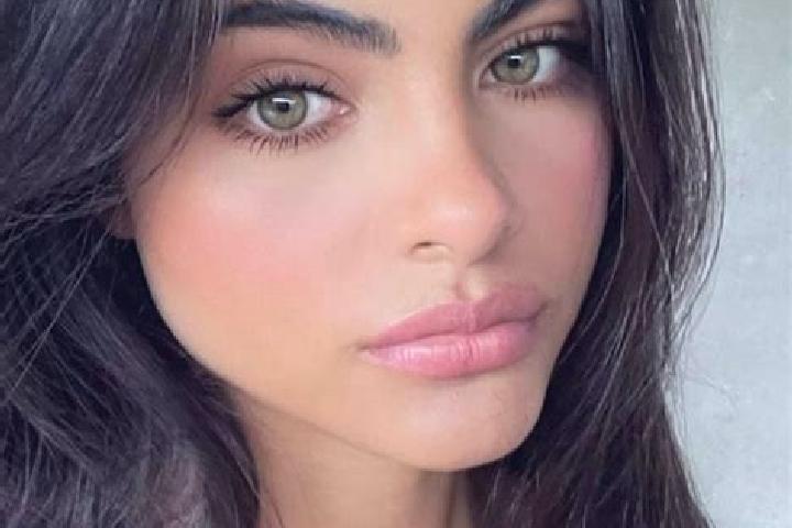 Violet, 33, a brunette green-eyed middle eastern companion based in Baliksu. Offering Travel Companion, Duos, CIM, Party Girl, Fetish. Available for incall a...