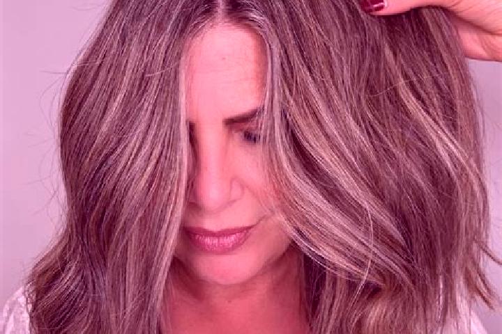 Violet, 33, a dark blonde grey-eyed latina companion based in Pouzolles. Offering OWO, Couples, GFE, Erotic Massage. Available for incall and outcall, day an...
