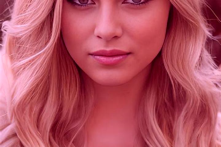 Violet, 34, a blonde grey-eyed slavic companion based in Corral del Risco (Punta de Mita). Offering Striptease, Deep French Kissing, A-Level, Couples, Fetish...