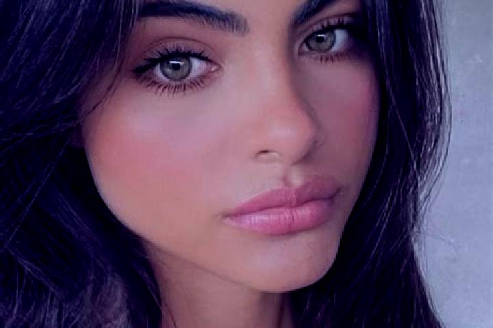 Violet, 34, a dark blonde hazel-eyed middle eastern companion based in Rudna. Offering Travel Companion, Striptease, Overnight. Available for incall and outc...