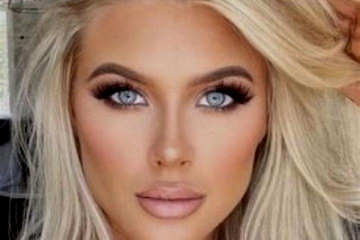 Violet, 34, a platinum blonde dark-eyed mixed companion based in Wentai. Offering Couples, Fetish, Tantra. Available for incall and outcall, overnight bookin...