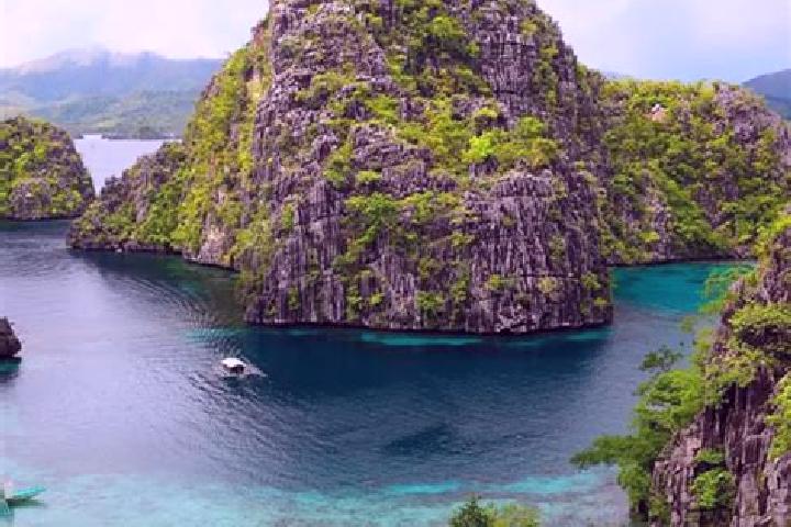 Violet, 34 — Escort in Bay, Philippines