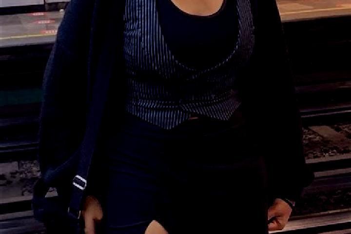 Violet, 34 — Escort in Guendas, Turkey