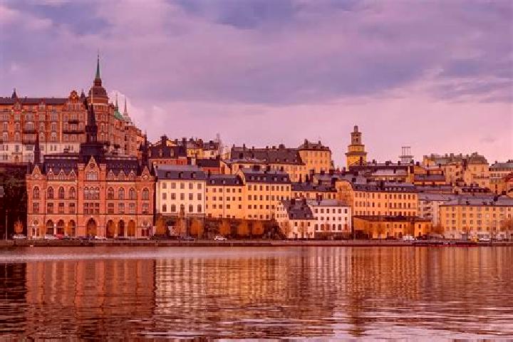 Violet, 34 — Escort in Hoervik, Sweden