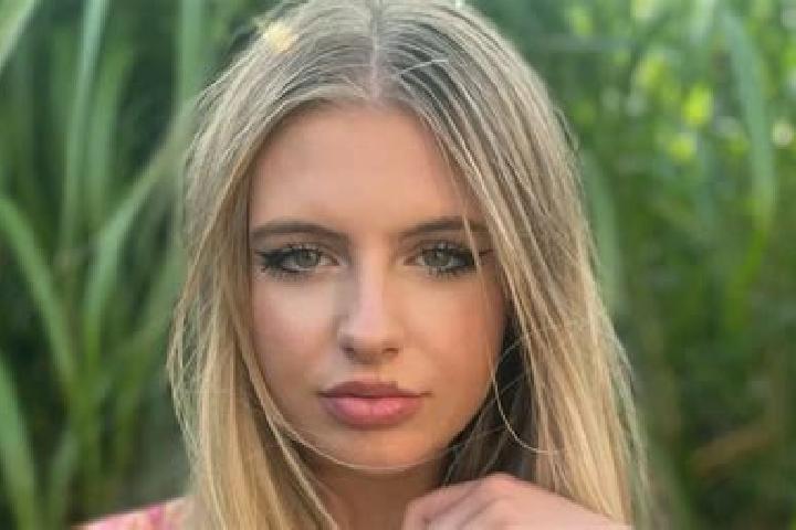 Violet, 34 — Escort in Leerdam, Netherlands