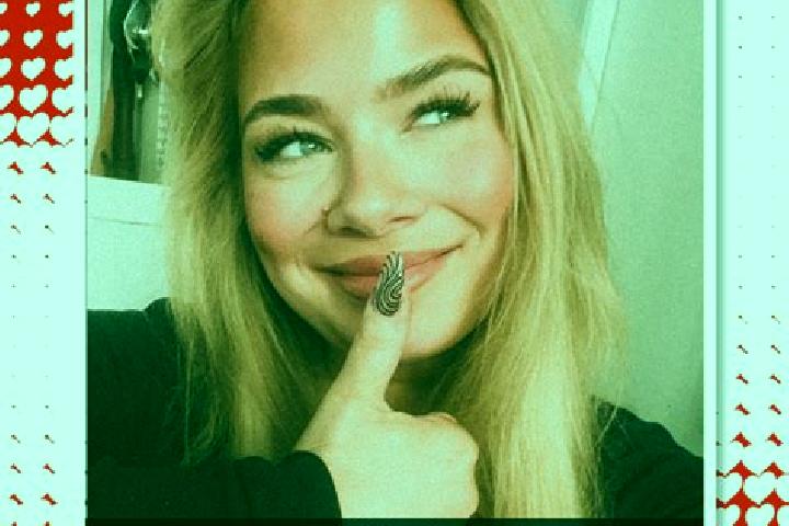 Violet, 34 — Escort in Storvik, Sweden