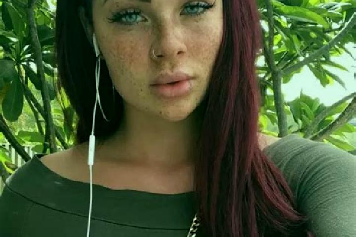Violet, 35, a auburn green-eyed caucasian companion based in Aguilar de Segarra. Offering Party Girl, Couples, Girlfriend Experience, 69. Available for incal...