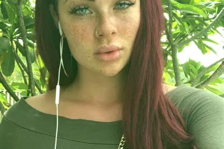 Violet, 35, a red green-eyed slavic companion based in Rudnik nad Sanem. Offering Massage, Striptease, Girlfriend Experience. Available for incall and outcal...