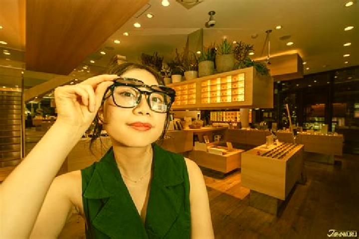 Violet, 35 — Escort in Houping, China
