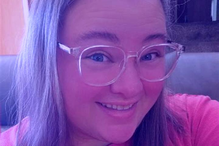 Violet, 35 — Escort in Kinsley, United States