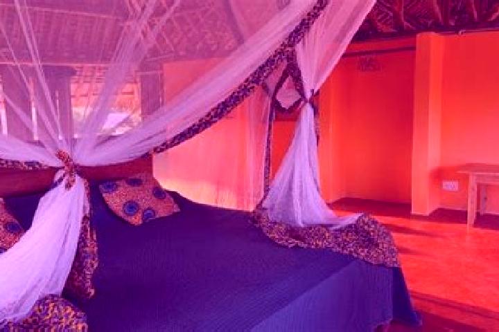 Violet, 35 — Escort in Pangani, Tanzania
