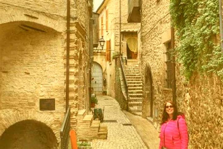 Violet, 35 — Escort in Roccantica, Italy