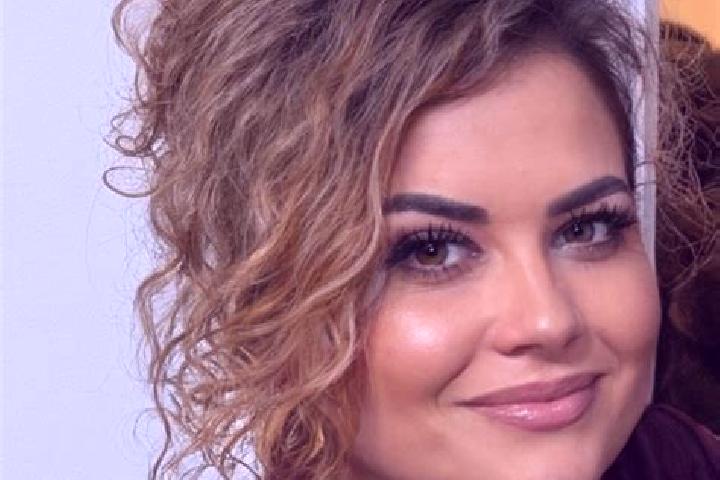 Violet, 35 — Escort in Roxana, United States