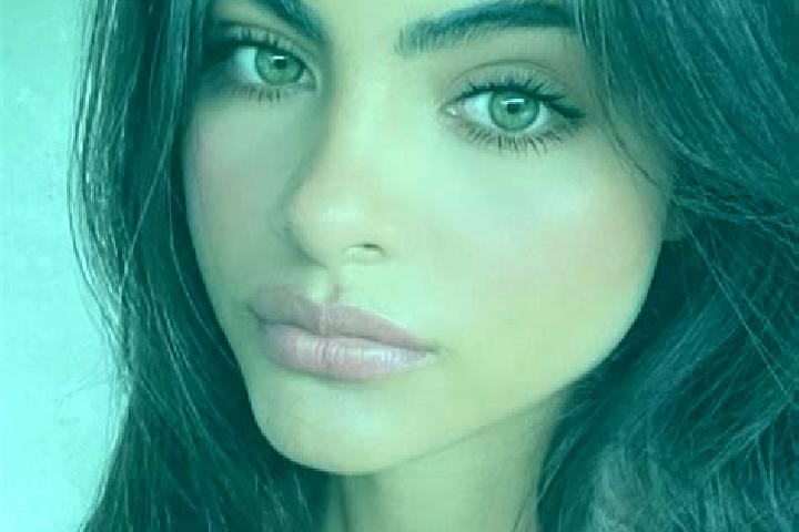 Violet, 36, a brunette green-eyed mediterranean companion based in Terlano. Offering Striptease, Prostate Massage, Couples, CIM. Available for incall and out...