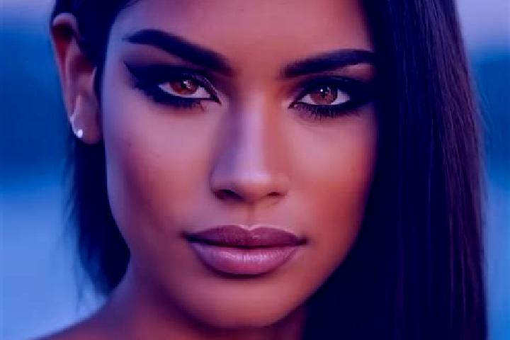 Violet, 36, a dark blonde hazel-eyed latina companion based in Marmora. Offering Roleplay, Party Girl, Travel Companion, Massage. Available for incall and ou...