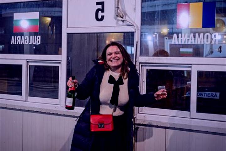 Violet, 36 — Escort in Bogdana, Romania