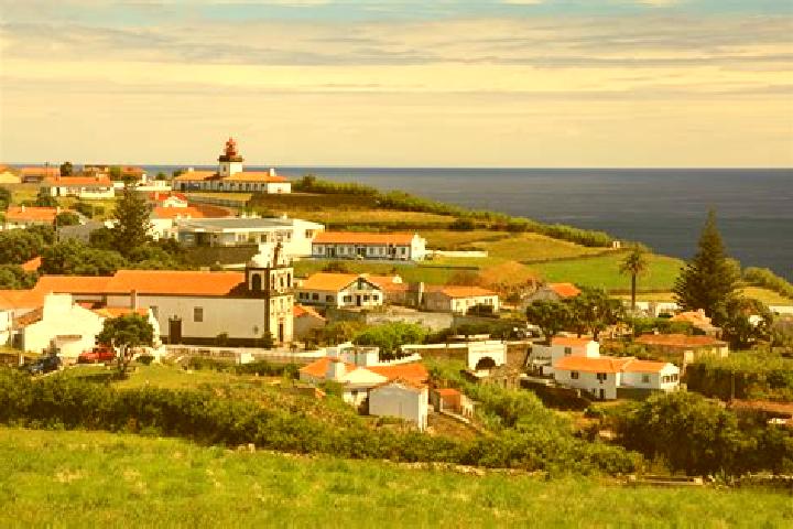 Violet, 36 — Escort in Lajes das Flores, Portugal