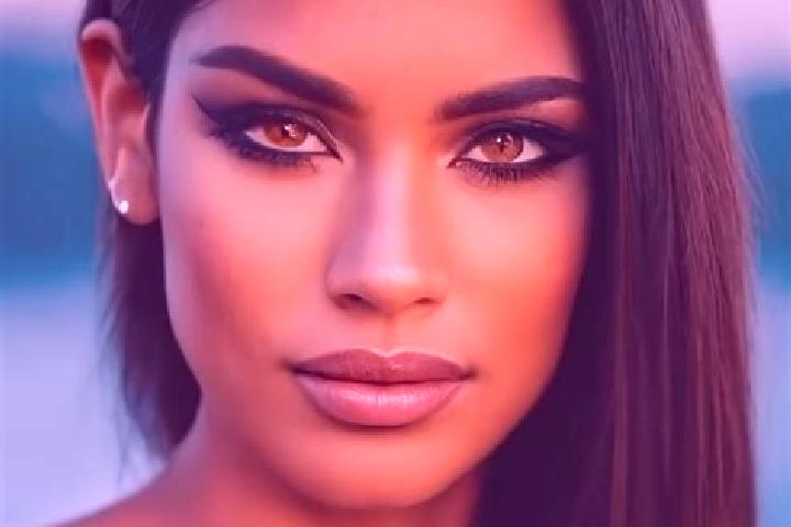 Violet, 37, a brunette amber-eyed latina companion based in Scopeto Madonna Gulia. Offering Tantra, A-Level, 69, Party Girl. Available for incall and outcall...