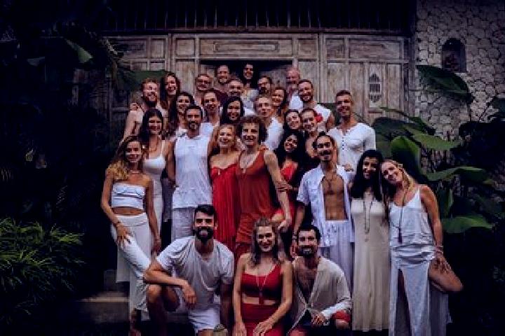 Violet, 37, a red green-eyed mixed companion based in Armenia. Offering Overnight, Deep French Kissing, Tantra, Striptease, Couples. Available for incall and...