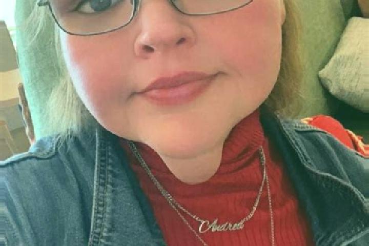 Violet, 37 — Escort in Slayton, United States