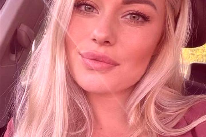Violet, 38, a blonde hazel-eyed mixed companion based in Bexley. Offering Domination, GFE, Party Girl, Striptease, A-Level. Available for incall and outcall,...
