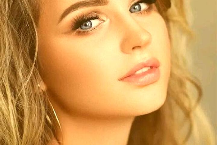 Violet, 38, a dark blonde blue-eyed caucasian companion based in Ghemme. Offering Girlfriend Experience, Party Girl, CIM. Available for incall and outcall, o...