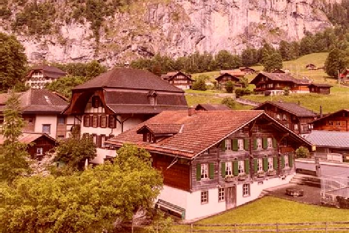 Violet, 38 — Escort in Guggisberg, Switzerland
