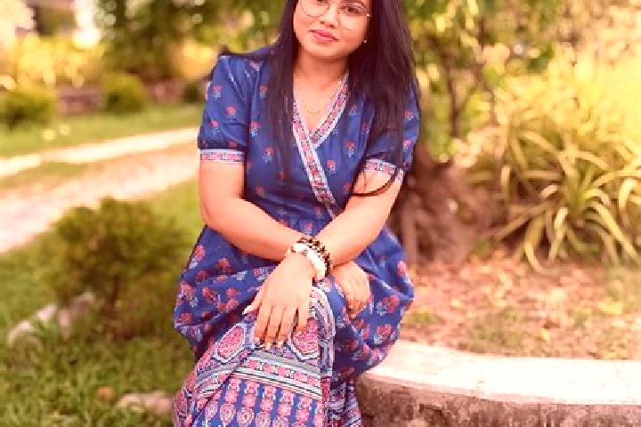 Violet, 38 — Escort in Udalguri, India