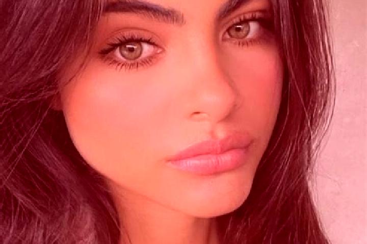 Violet, 39, a brunette dark-eyed indian companion based in Southampton Parish. Offering GFE, Fetish, Domination, 69. Available for incall and outcall, overni...
