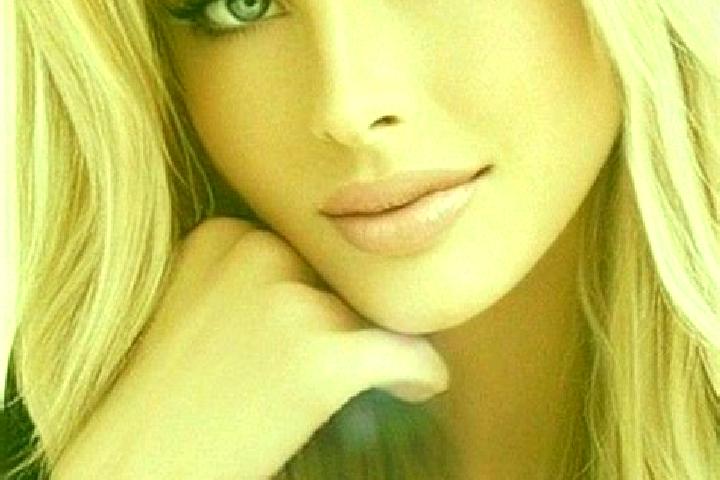 Violet, 39, a dark blonde grey-eyed caucasian companion based in Sarirejo Satu. Offering Travel Companion, Deep French Kissing, BDSM, Domination, GFE. Availa...