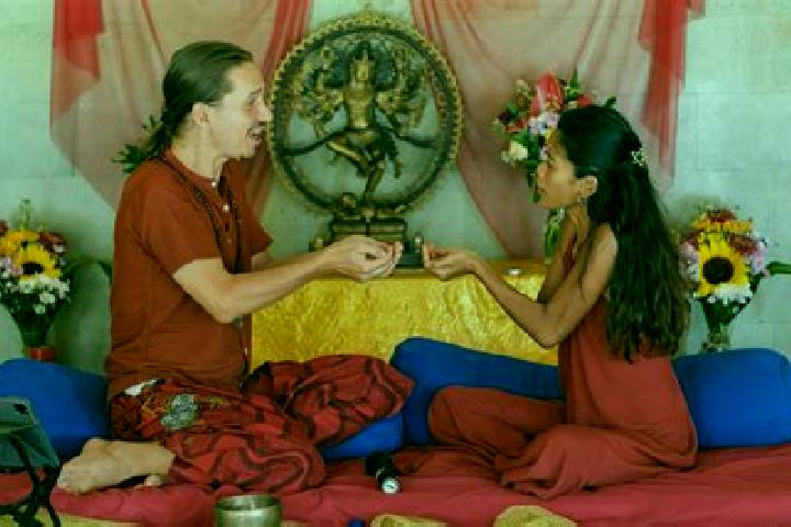 Violet, 39, a red dark-eyed indian companion based in New Cassel. Offering Dinner Date, 69, Massage, Tantra. Available for incall and outcall, day and evenin...
