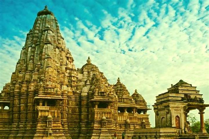Violet, 39 — Escort in Khajuraho Group of Monuments, India