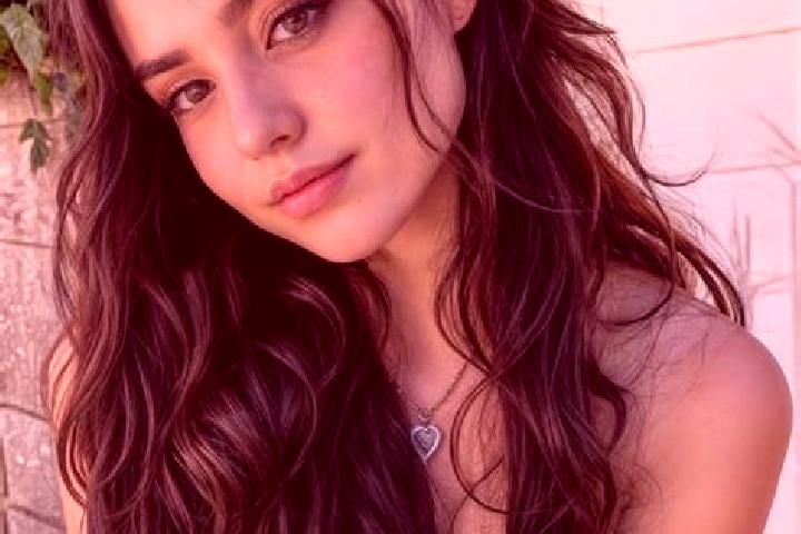 Willow, 20, a auburn amber-eyed middle eastern companion based in Baie Ste. Anne. Offering Domination, Overnight, A-Level. Available for incall and outcall, ...