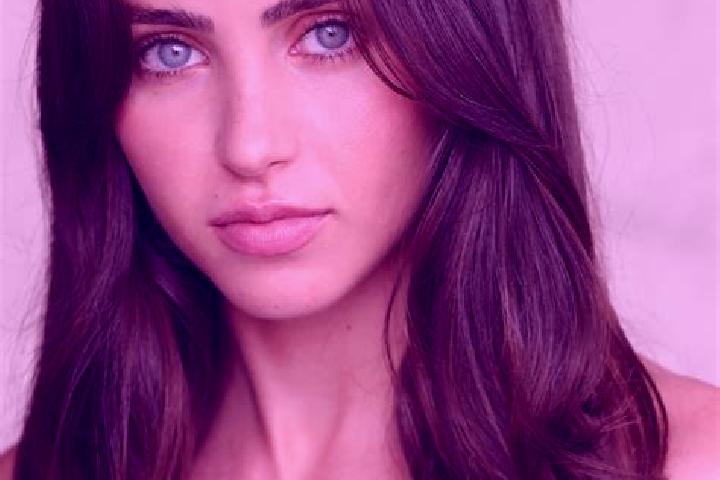 Willow, 20, a brunette blue-eyed latina companion based in Nadigbeu. Offering BDSM, GFE, Erotic Massage, Roleplay. Available for incall and outcall, overnigh...