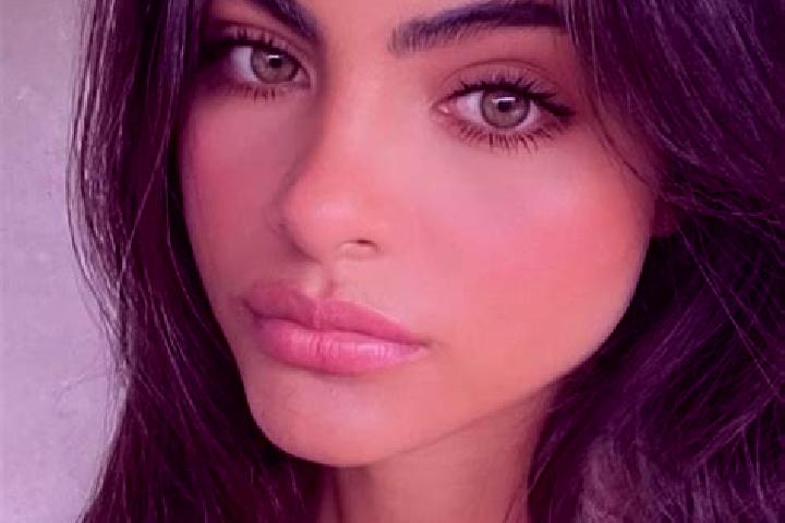Willow, 20, a brunette green-eyed latina companion based in Mikstat. Offering Fetish, CIM, Striptease. Available for incall and outcall, day and evening dates.