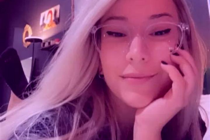 Willow, 20, a dark blonde hazel-eyed middle eastern companion based in Tavernes de la Valldigna. Offering Prostate Massage, CIM, OWO, Duos, Dinner Date. Avai...