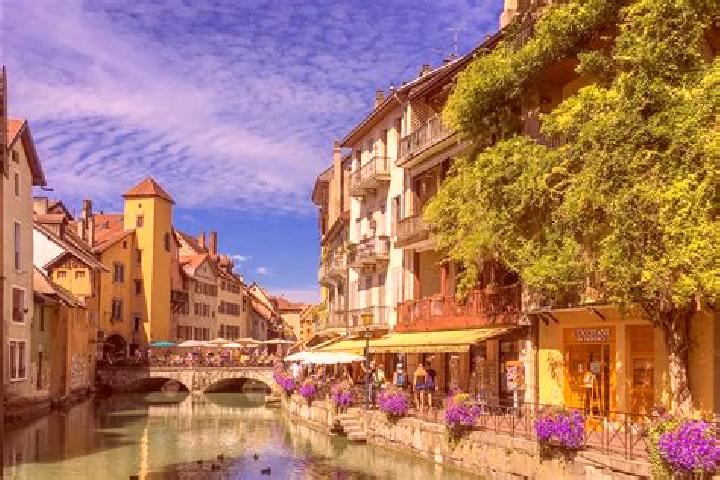 Willow, 20 — Escort in Ploudalmezeau, France
