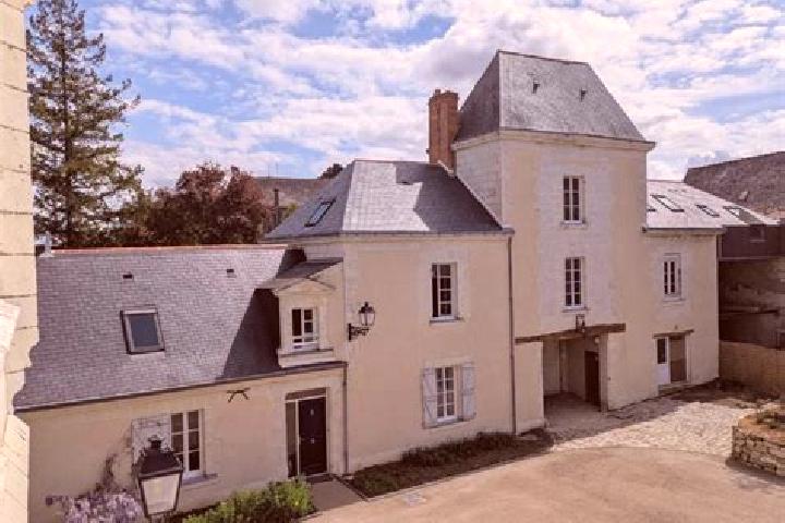 Willow, 20 — Escort in Saint-Saturnin-sur-Loire, France