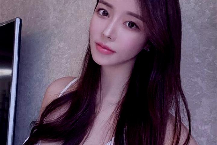Willow, 20 — Escort in Shoyama, Japan