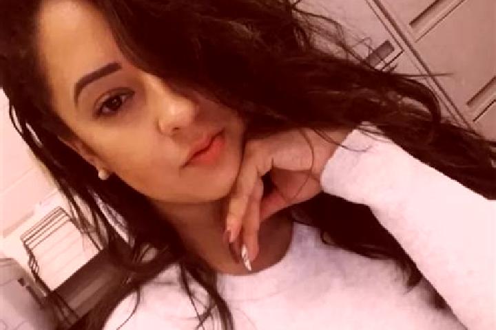 Willow, 21, a auburn dark-eyed latina companion based in San Vicente del Caguan. Offering Erotic Massage, Girlfriend Experience, Massage. Available for incal...