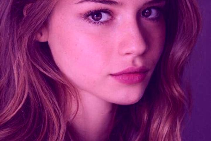 Willow, 21, a chestnut green-eyed latina companion based in Melc. Offering 69, Deep French Kissing, Girlfriend Experience, Dinner Date. Available for incall ...